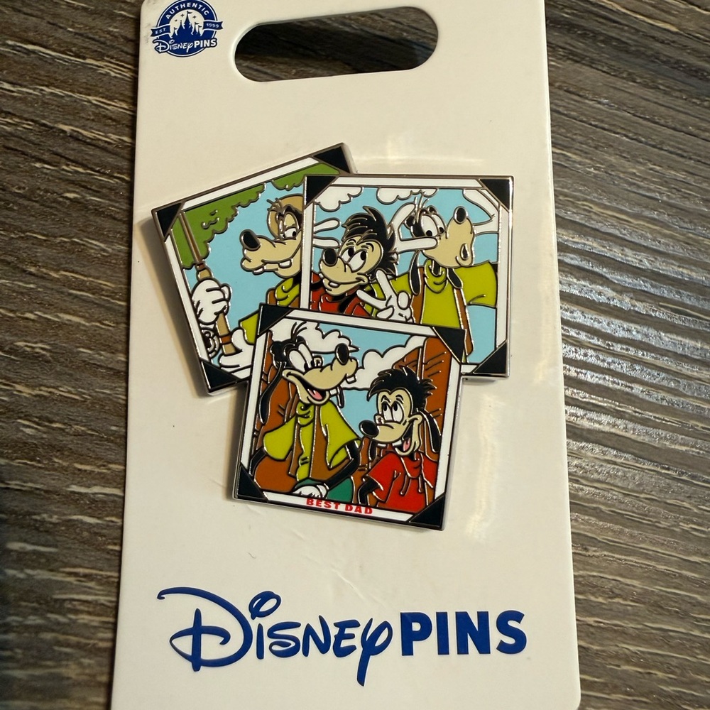 Disney Parks Goofy & Max Best Dad Photos Open Edition Pin